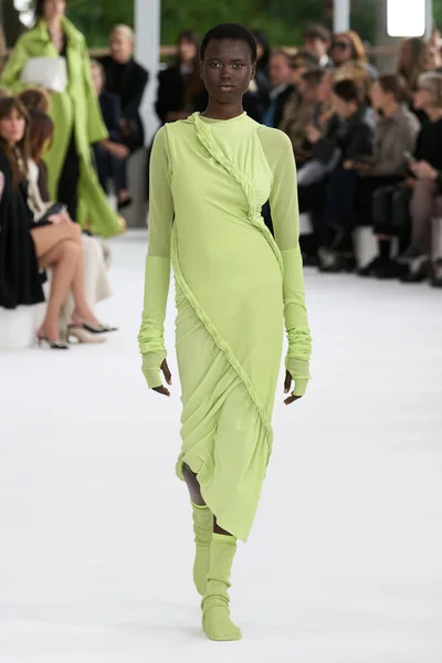 Look 20